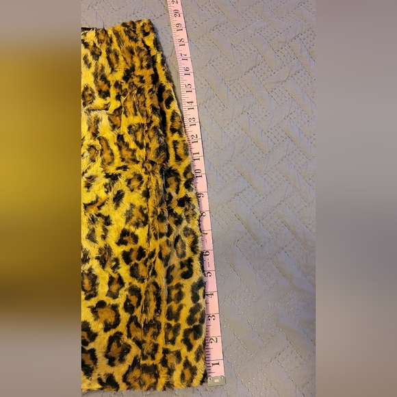 Cache leopard fur mini - Picture 3 of 4